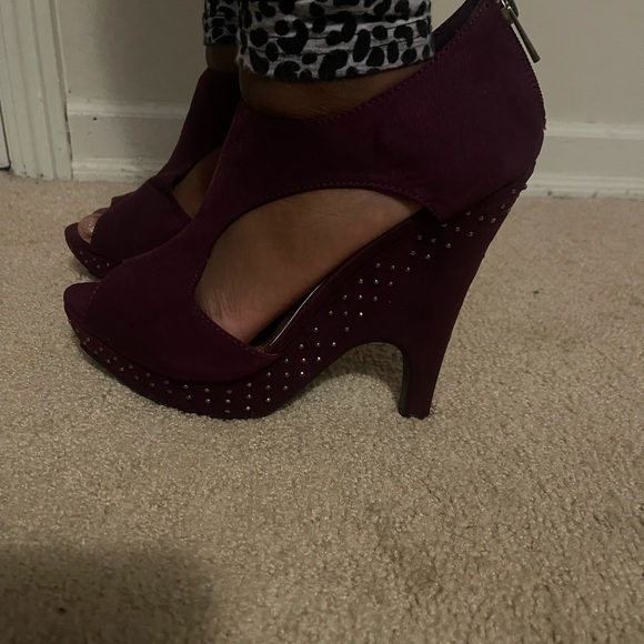 Size 10 - Picture 6 of 7